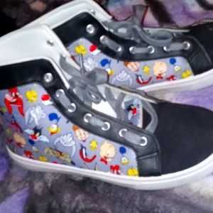 Looney tunes high top shoes
